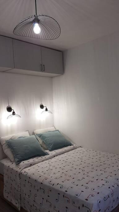 Studio Cosy, Quartier Canal Saint-Martin Párizs Kültér fotó